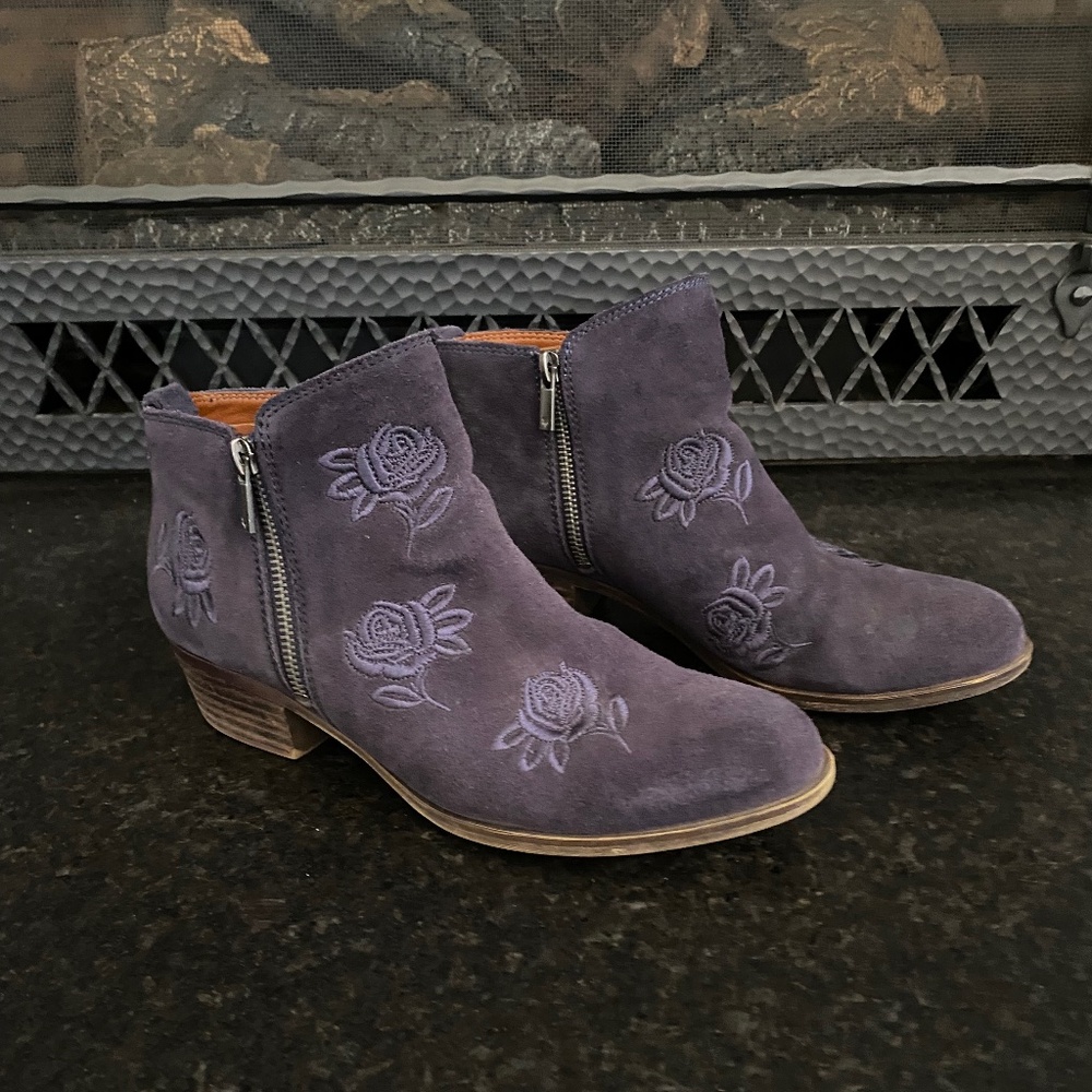 Lucky Basel Blue Suede Embroidered Booties Size 8